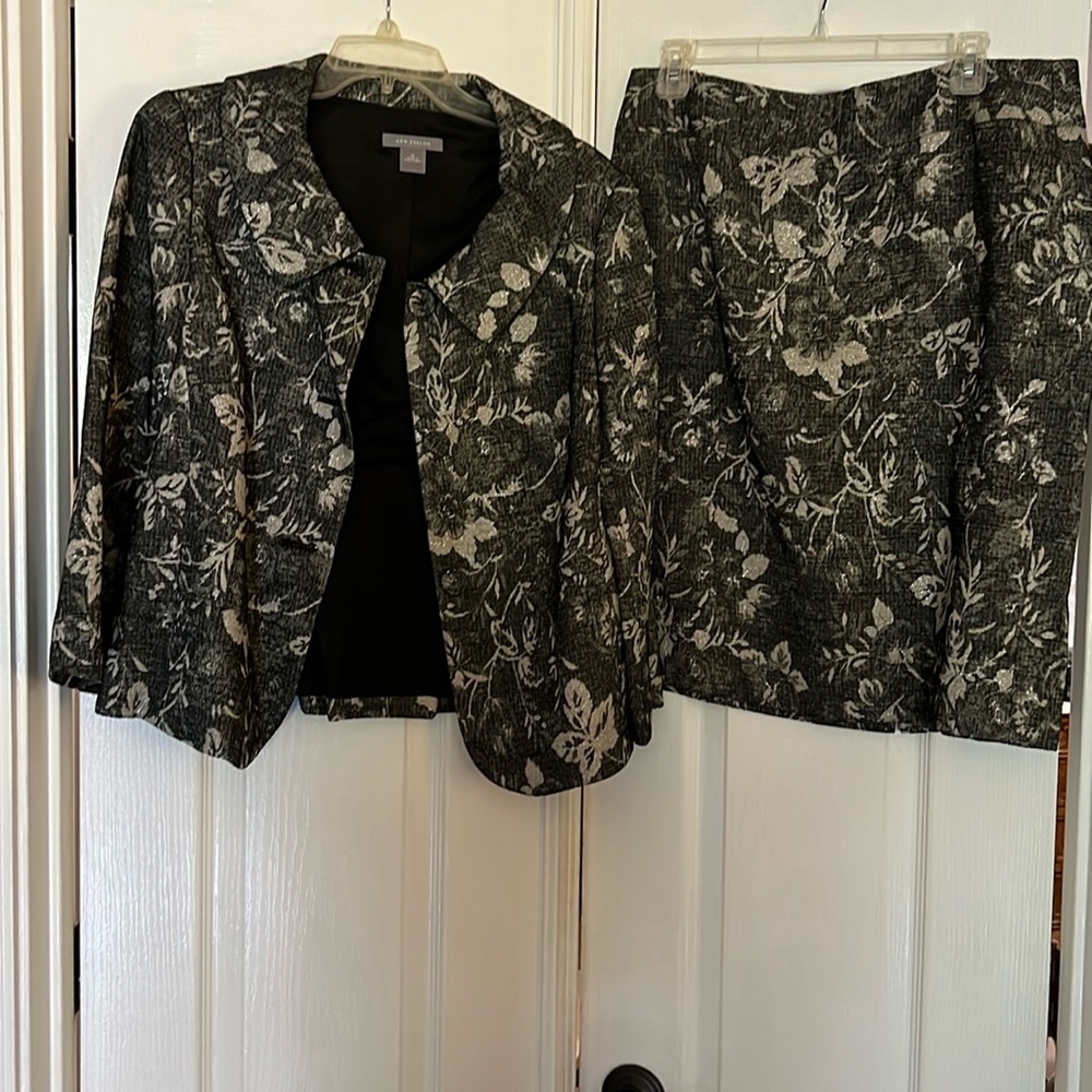 Ann Taylor suit size 12